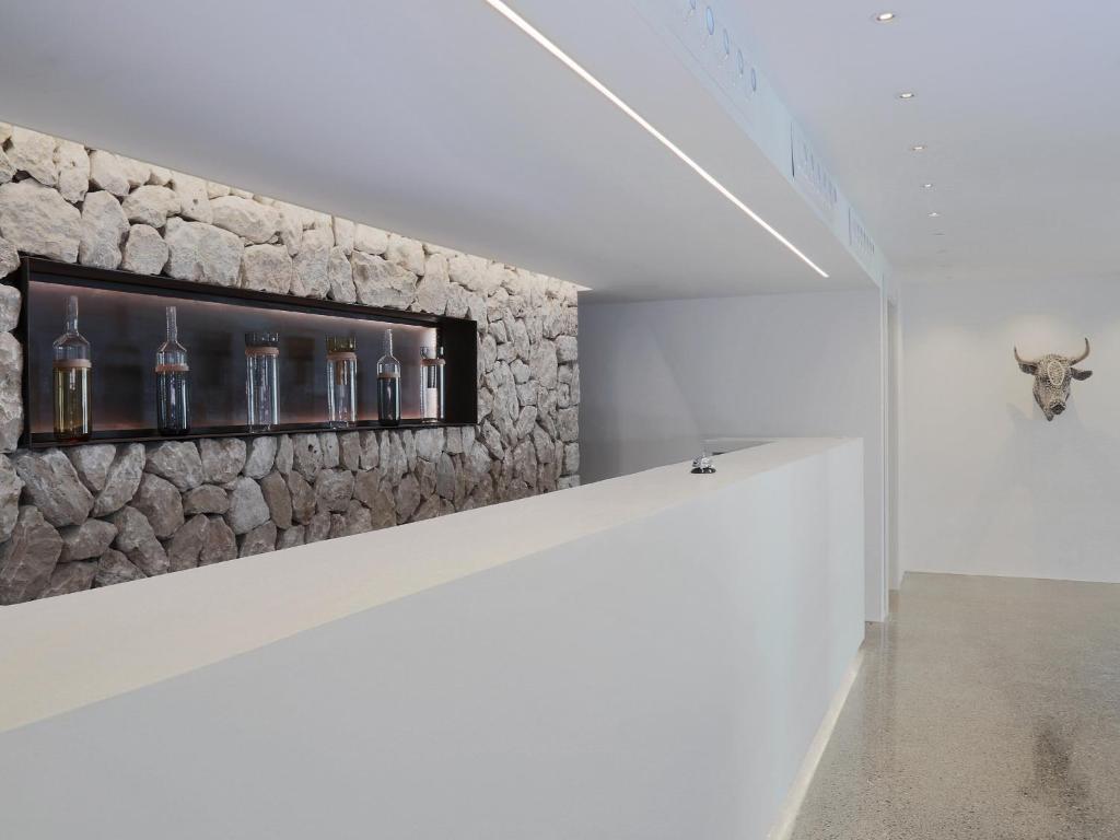 フロント・ロビー