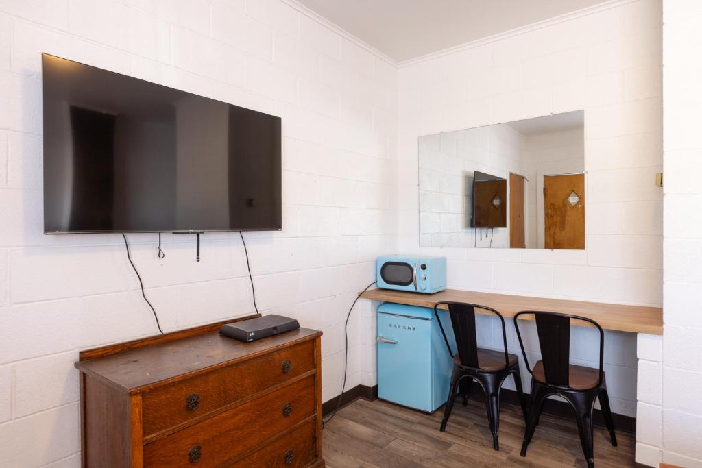 Desert Air Motel photo