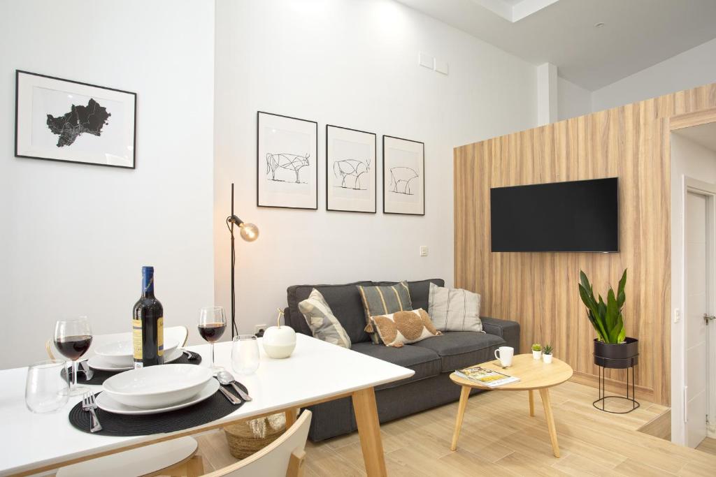 -MalagaSunApts- CityCenter Spacious Studio - 5