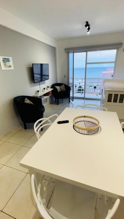 Depto en Inmejorable ubicación a 50mts del mar y con vista al mar! - 1