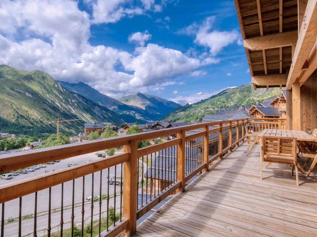 Chalet de luxe 15 personnes aux 3 Vallées avec jacuzzi et sauna - 1