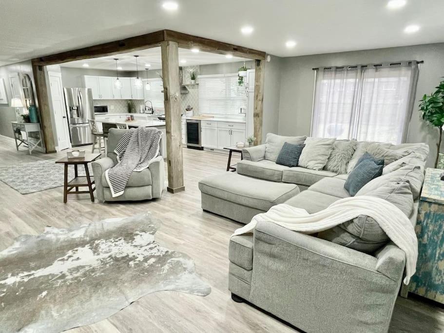 Rustic Chic in Charming Center Grove