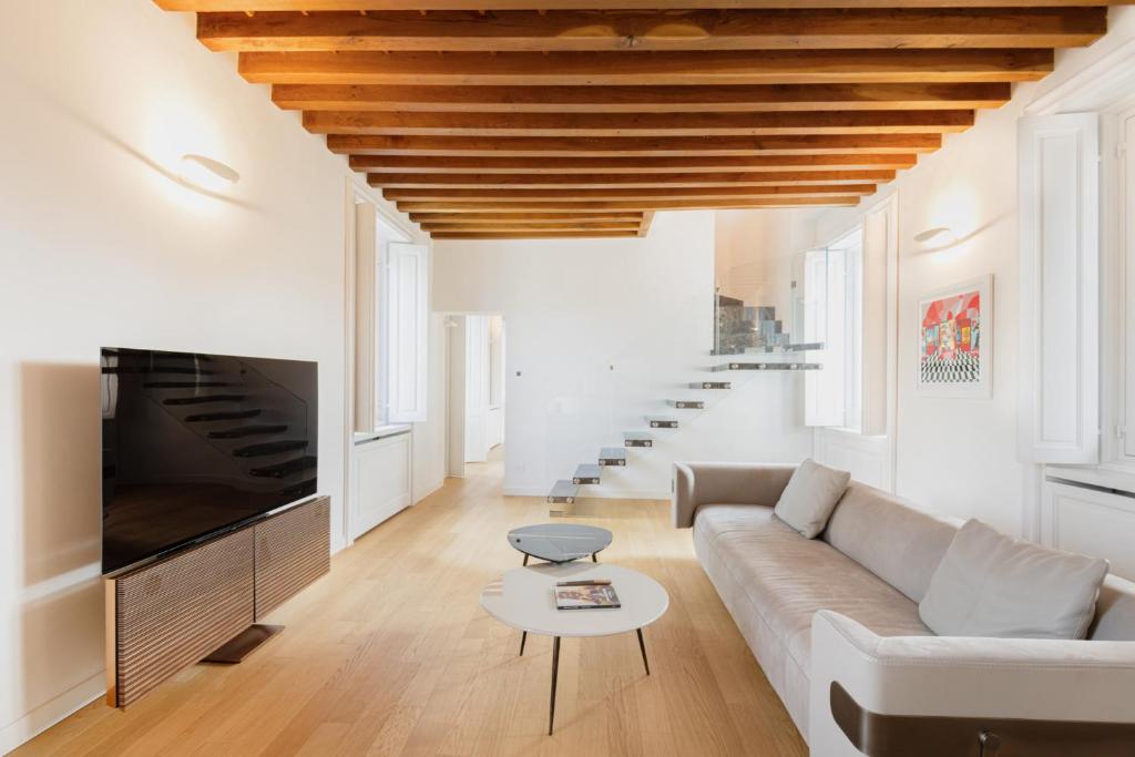 Easylife - Prestigiosa dimora due passi dal Duomo, Milan