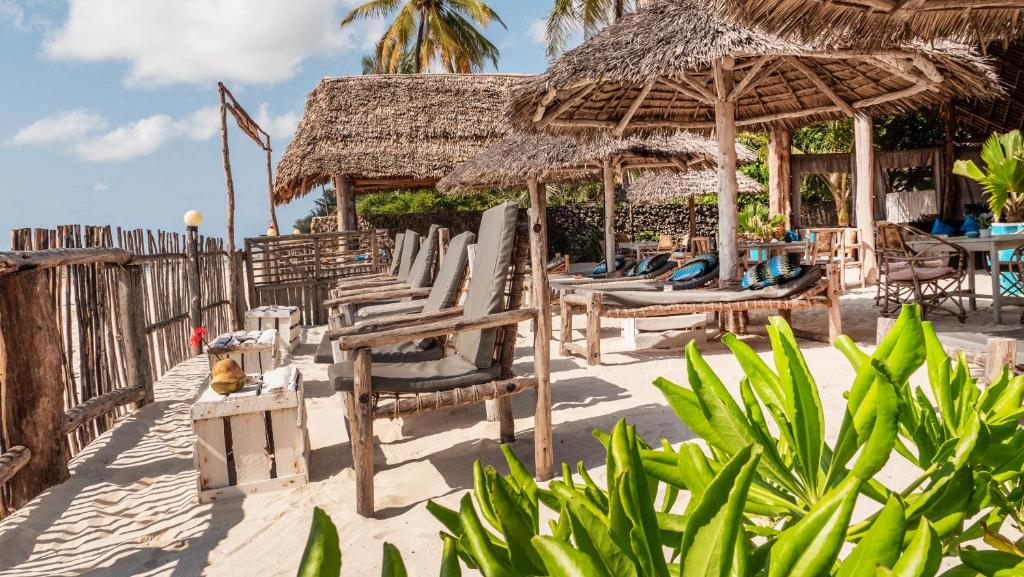 Bahari Beach Bungalows photo