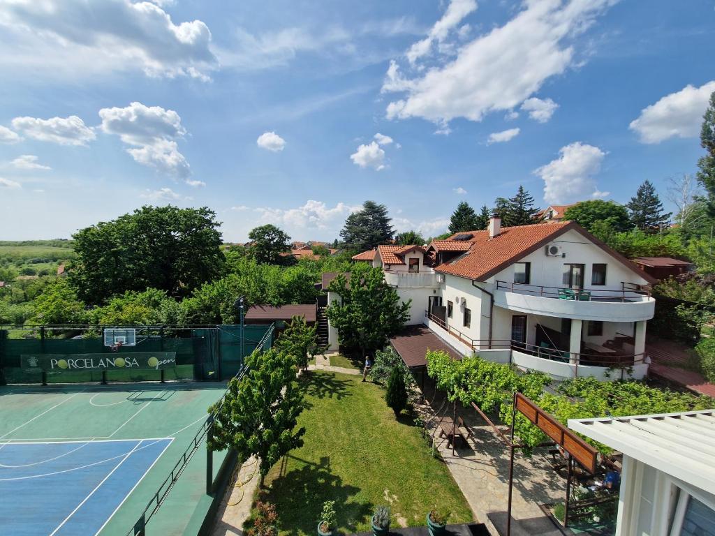 Rooms Green Set — Hotel in Belgrade