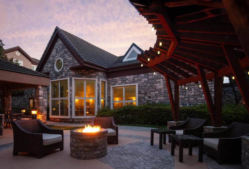 Staybridge Suites Fairfield Napa Valley Area by IHG 外観