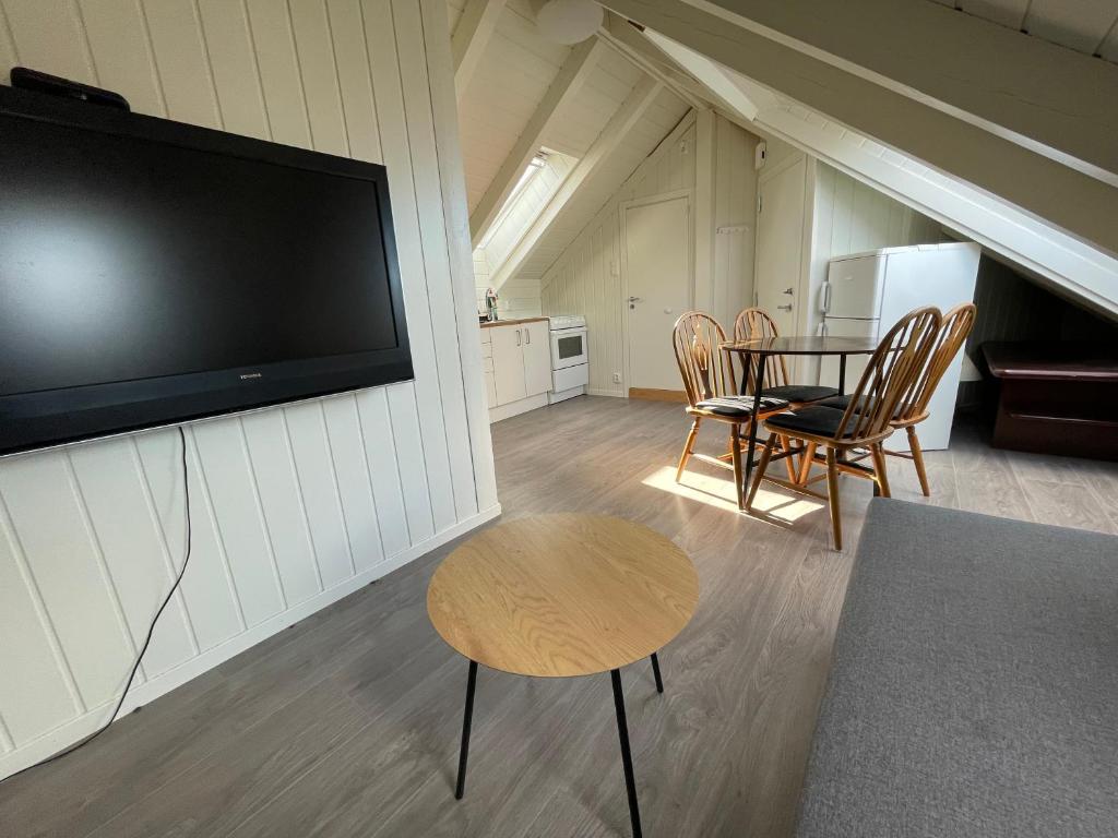 Stunning Hilltop Nest Unparalleled Views at BnB Ap 17, Stavanger
