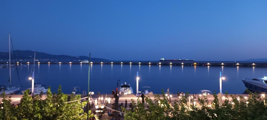 V for view, Kalamata