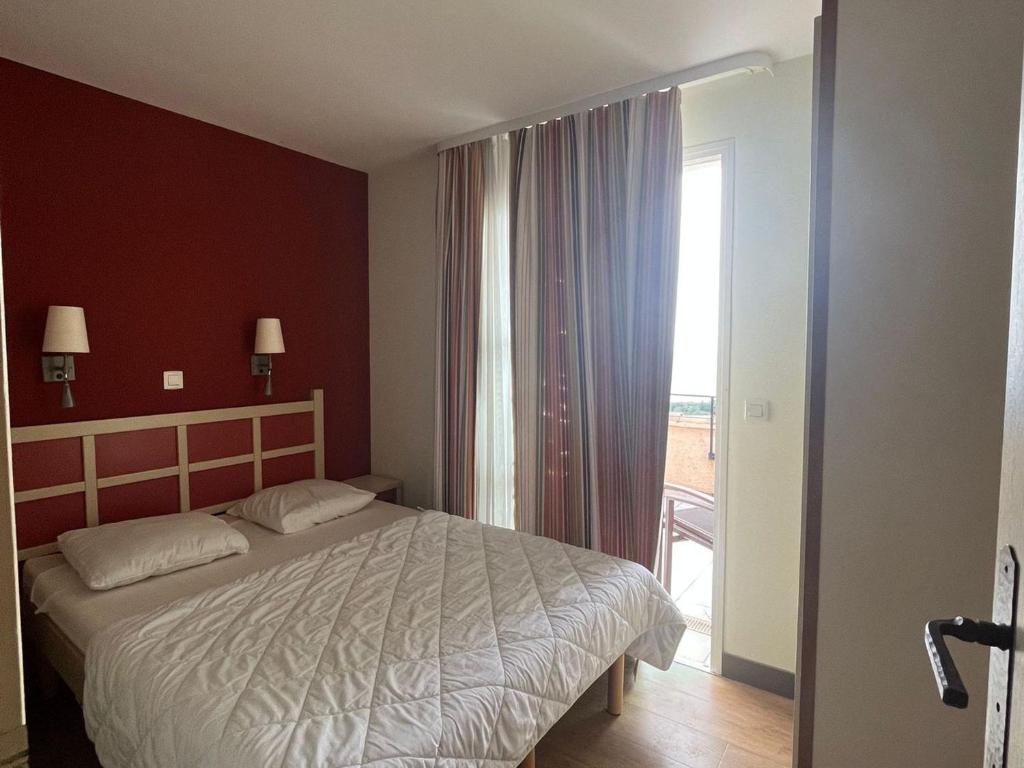 Duplex 3 pièces avec solarium et accès piscines - FR-1-504-668 - 2