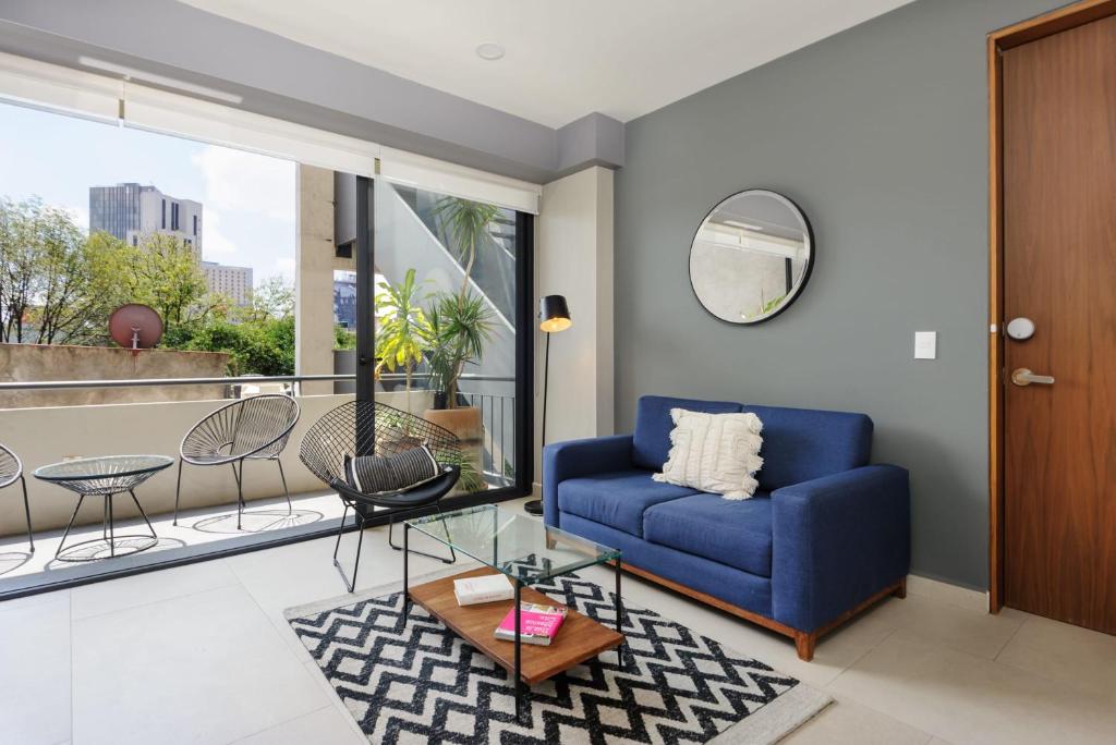 Majestic 1BR with Balcony in Cuauhtémoc - 3
