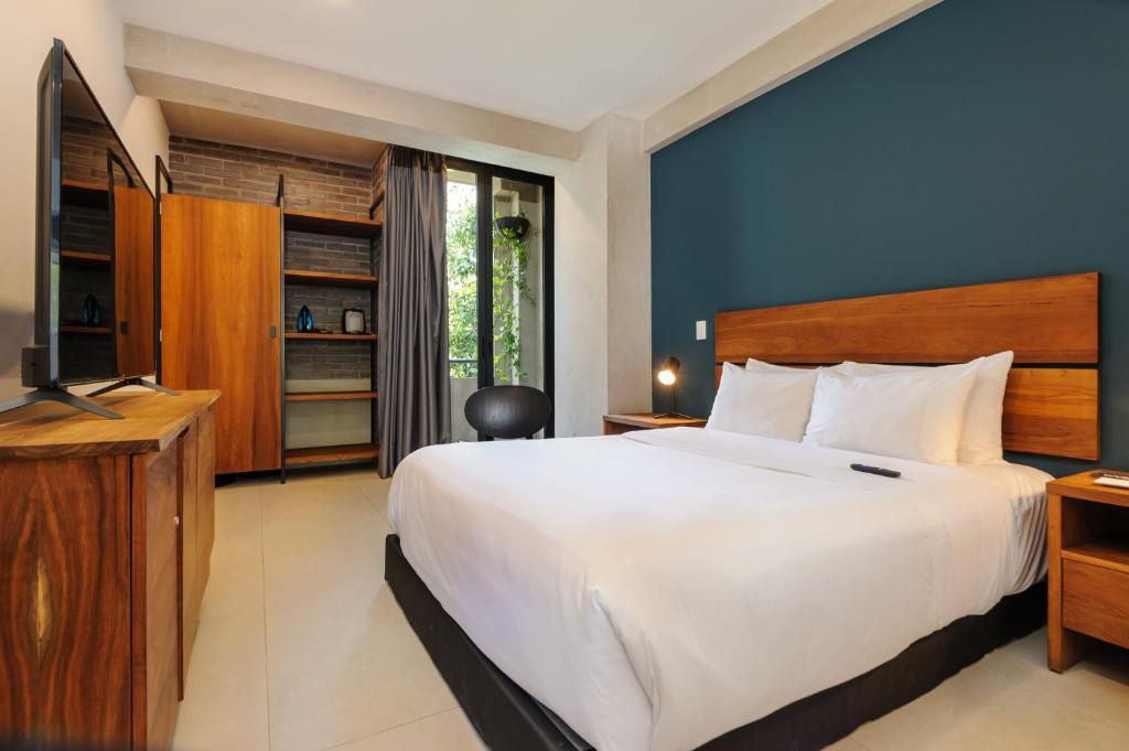 Majestic 1BR with Balcony in Cuauhtémoc - 4