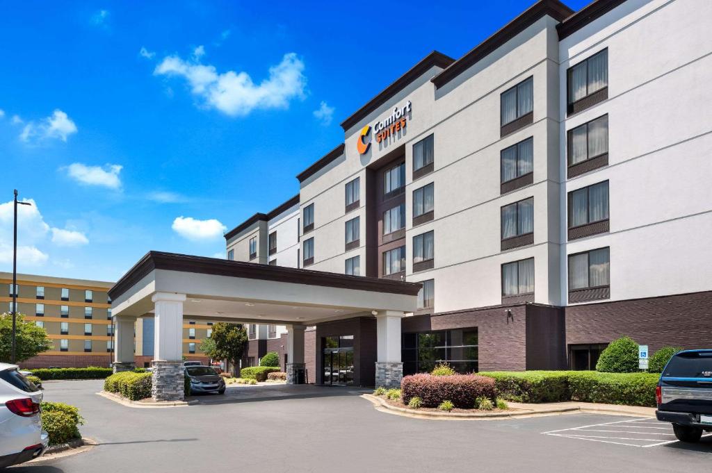 Comfort Suites Northlake photo