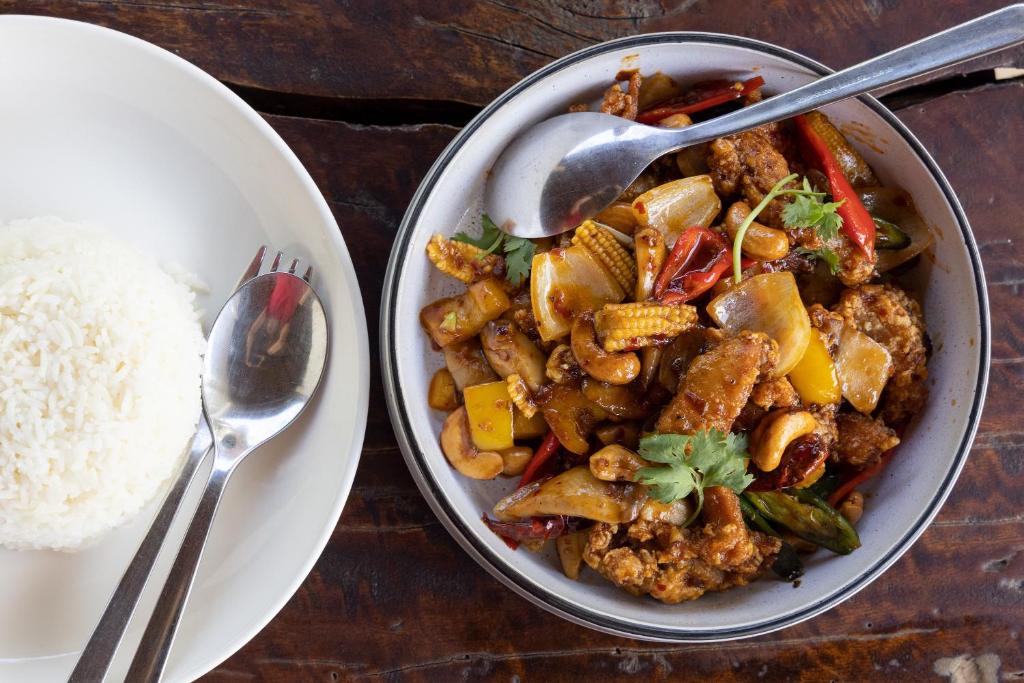 อาหารและเครื่องดื่ม