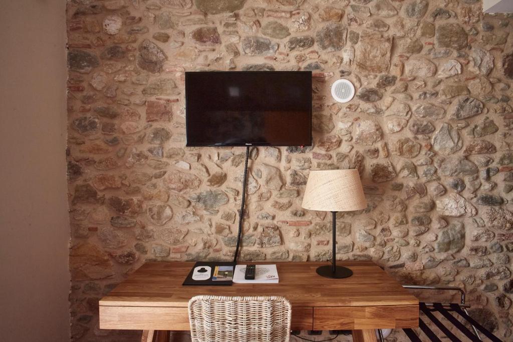 Arcs De Monells - Adults Only — Hotel rooms in Monells, Catalonia