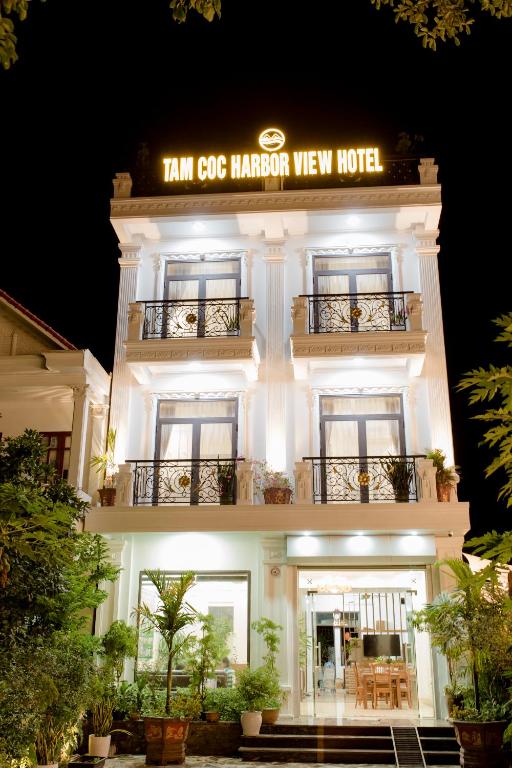 TAM COC HARBOR VIEW HOTEL