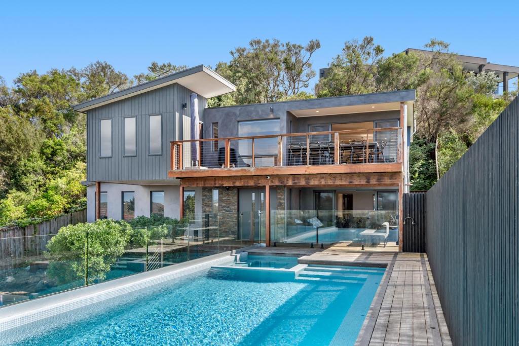 Nautilus by Ready Set Stay, Rye