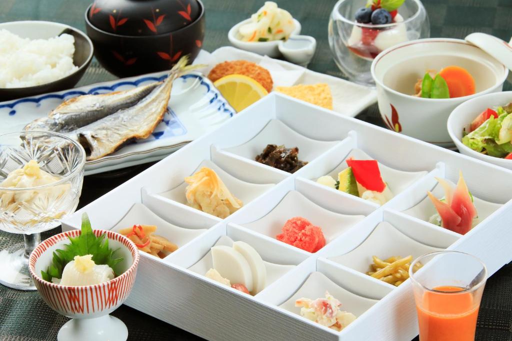 อาหารและเครื่องดื่ม