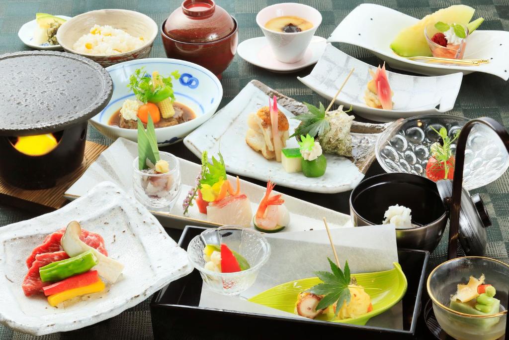 อาหารและเครื่องดื่ม