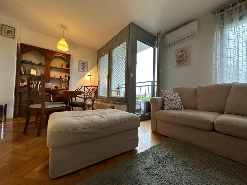 Lanište - Prelijep stan, balkon, wifi + besplatan parking, Záhřeb