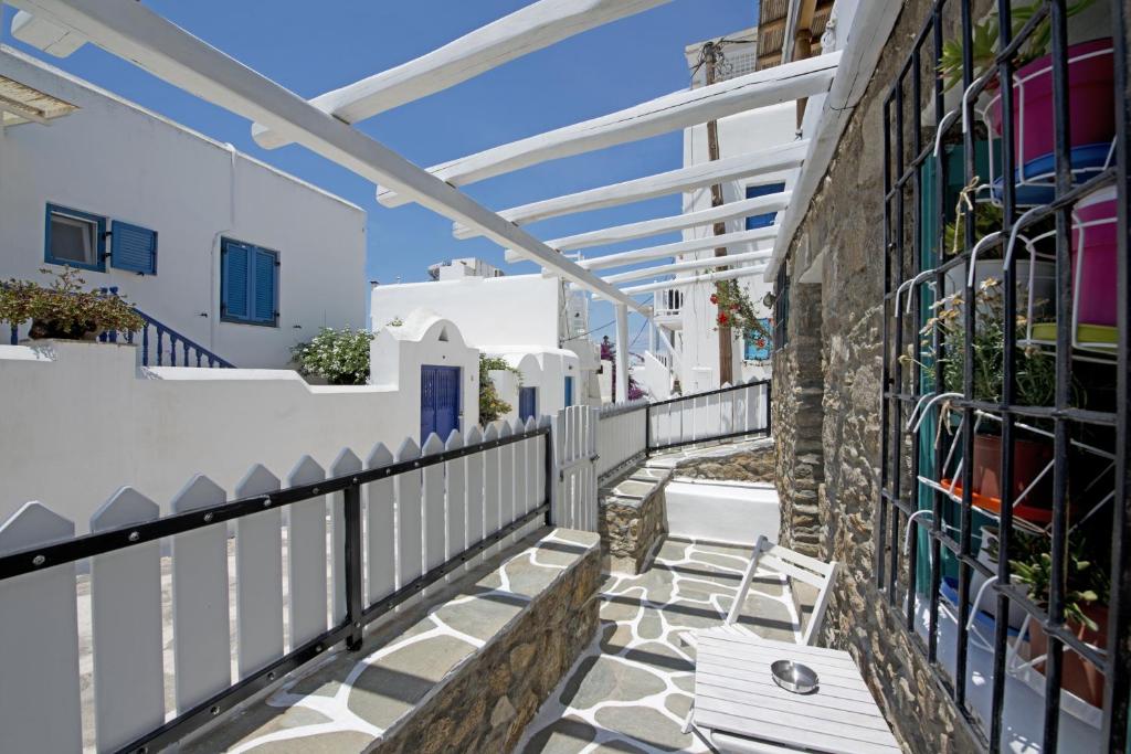 Hibiscus Rosa Mykonos photo