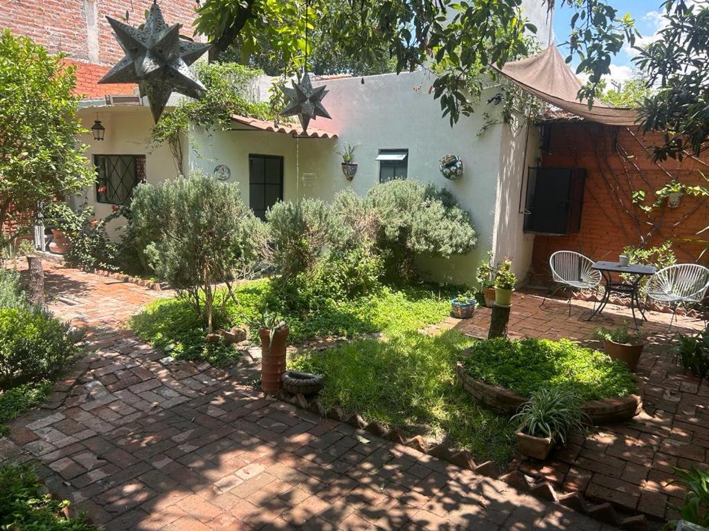 Casa Matia Colonial Garden Home - 3