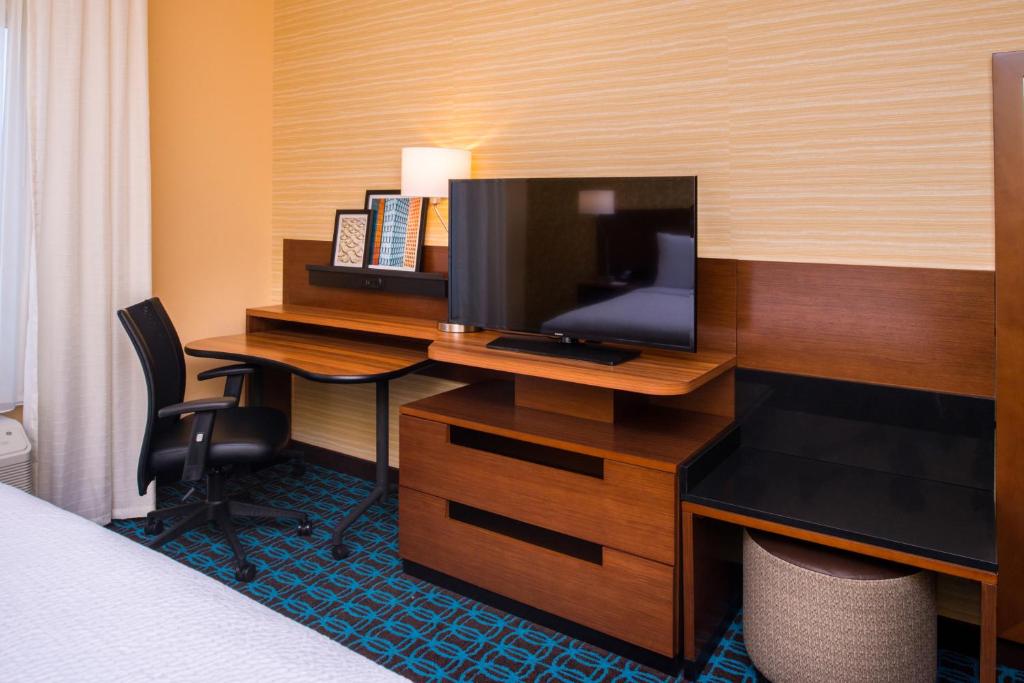 Fairfield Inn & Suites Akron Stow photo