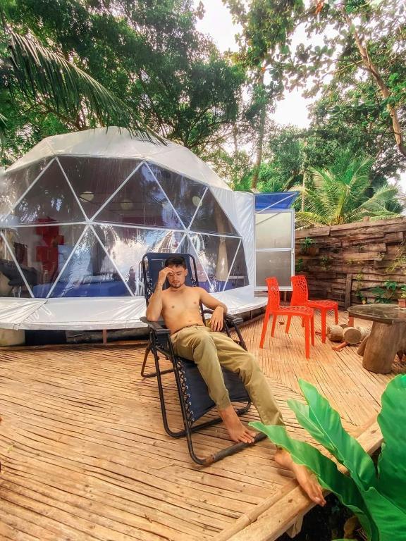 Glamping Dome Dauin Beach Resort photo