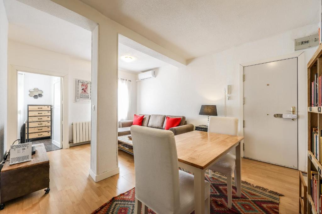 apartamento en plaza de ventas ALQUILER TEMPORAL - 3