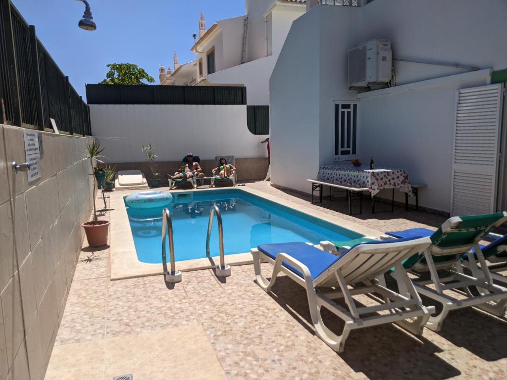 Dolphin House Hostel
