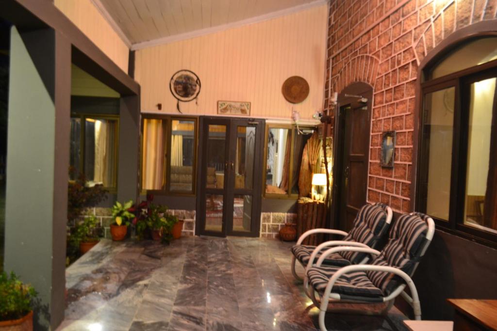 Batrasi Bungalow Homestay photo