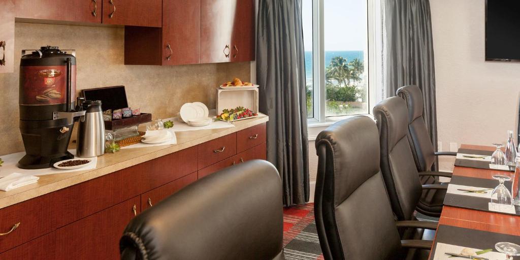 Pelican Grand Beach Resort A Noble House Resort Photo 27