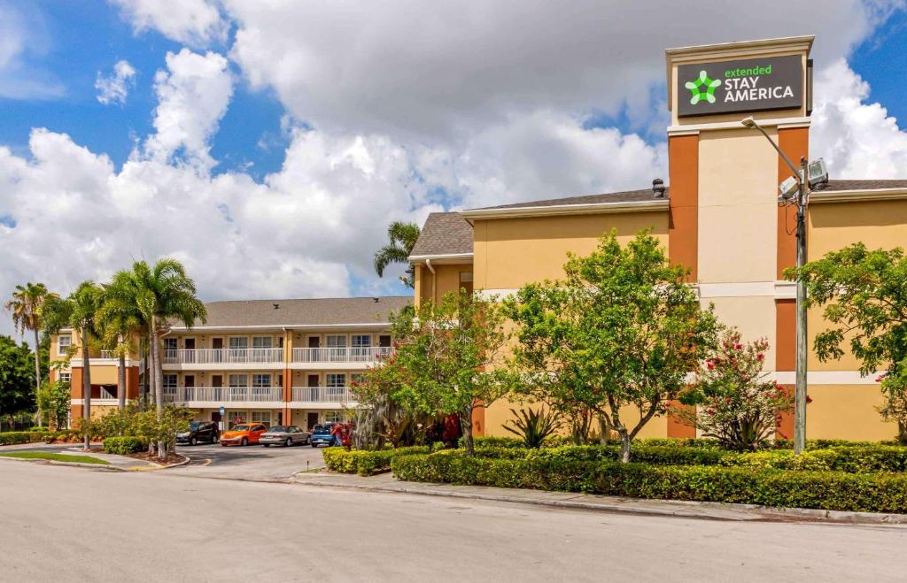 Exterior view, Extended Stay America Suites - Fort Lauderdale - Cypress Creek - Andrews Ave. in Fort Lauderdale (FL)