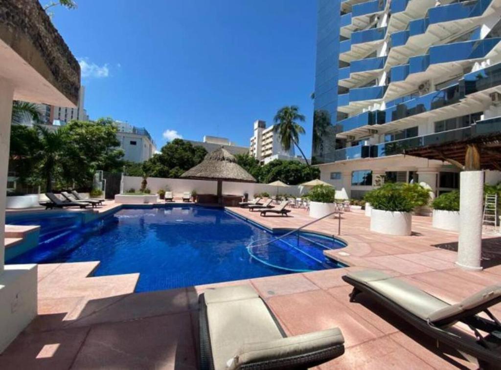 Fresca estancia en zona Dorada con Alberca/Playa! - 1