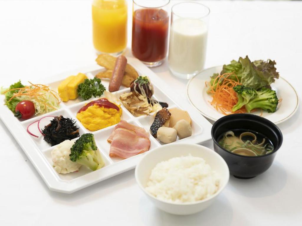 Food and beverages, APA Hotel Takamatsu Airport in Takamatsu