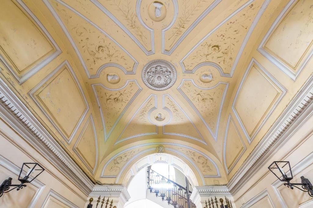 Attico al Duomo by Napoliapartments - 4