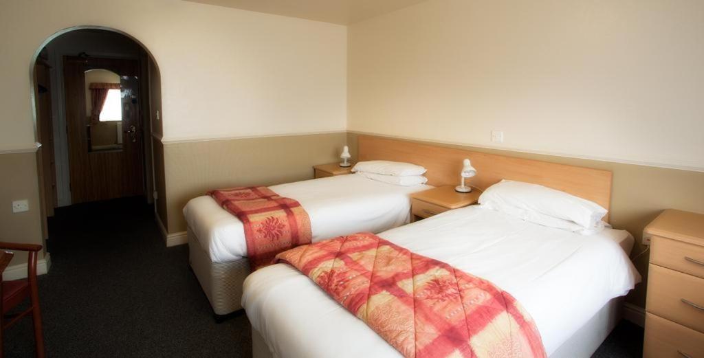 Moreton Park Hotel photo