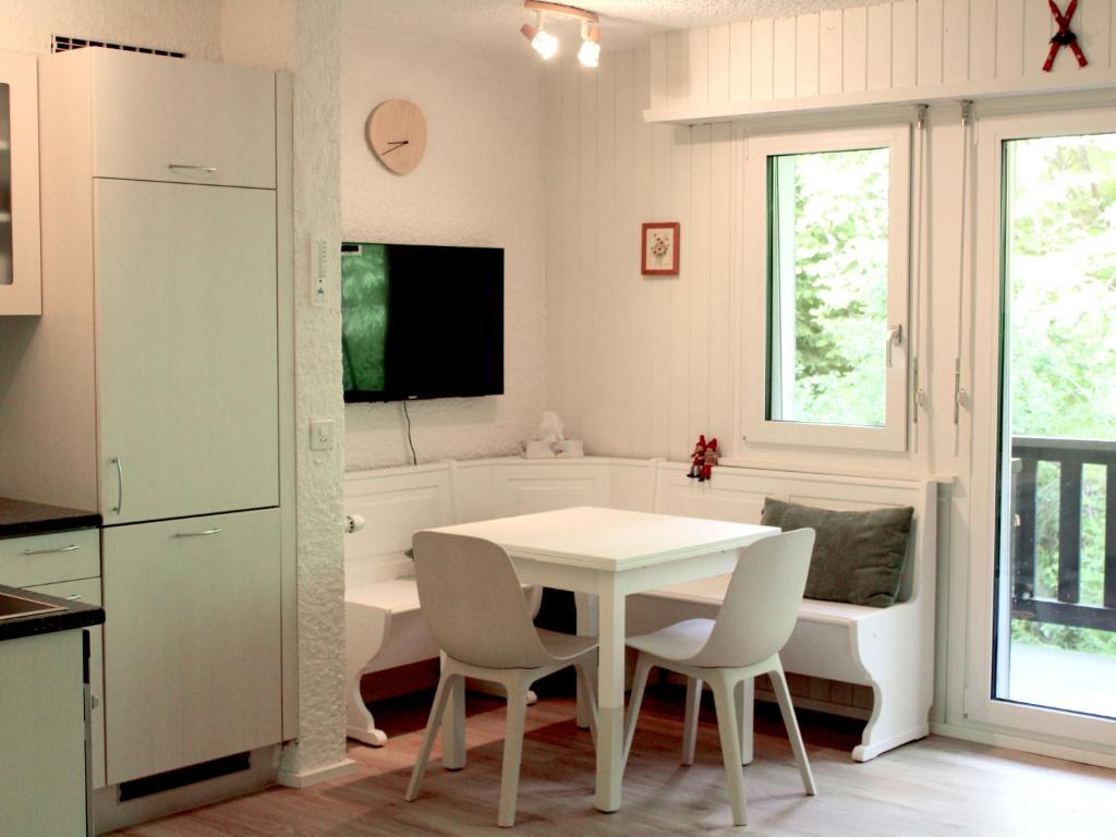 Studio Les Dauphinelles by Interhome - 2