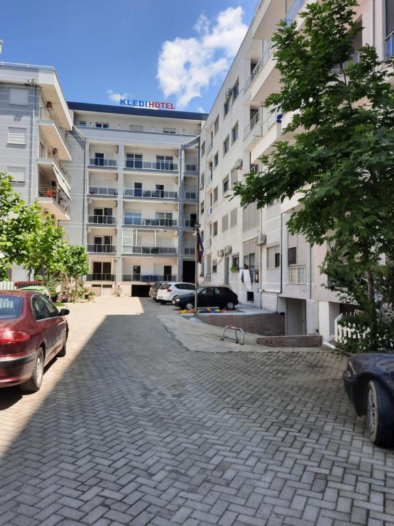 S Apartment, Shëngjin