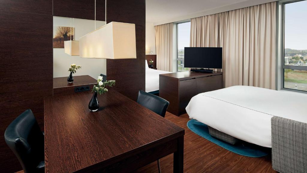 Park Plaza Amsterdam Airport Hotel Booking.com www.agoda.com