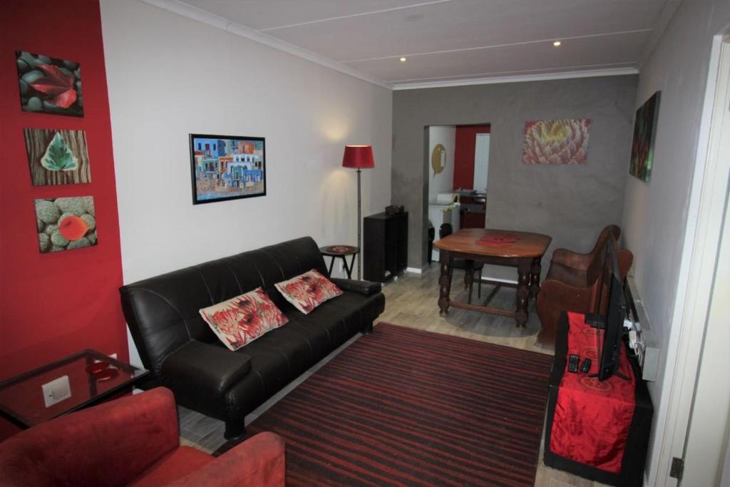 RedBerry Guest Cottage