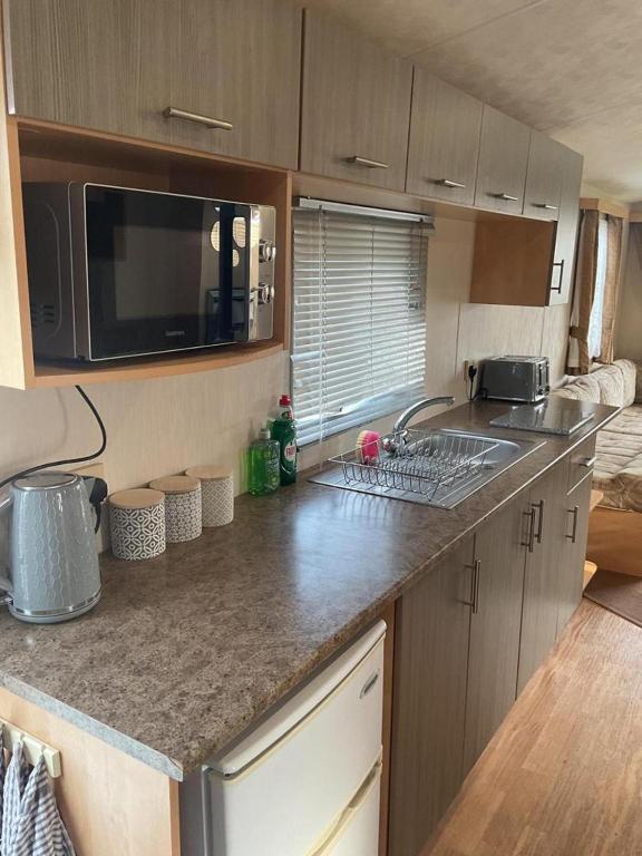 Sunnymede 8 Berth Caravan, Ingoldmells photo 5