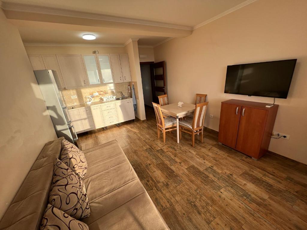 Apartment Sea View Dobra Voda - 3