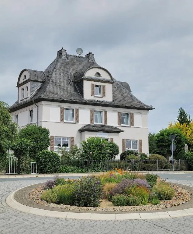 Elena Kempf Haaratelier & Guesthouse, hotel in Braunfels
