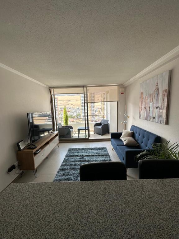 Departamento 1D1B Condominio Altos de Huayquique - 1