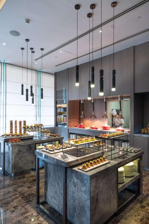 DoubleTree by Hilton Putrajaya Lakeside