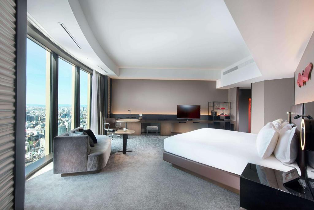Conrad Osaka room