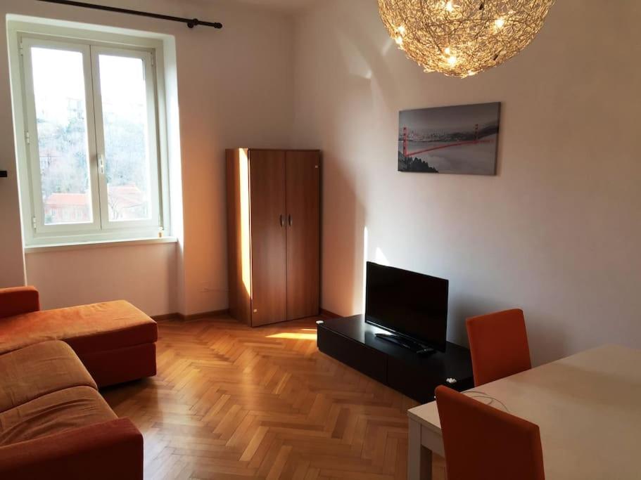 CASA ROSANNA comodo appartamento per 5 persone Trieste Centro - 1