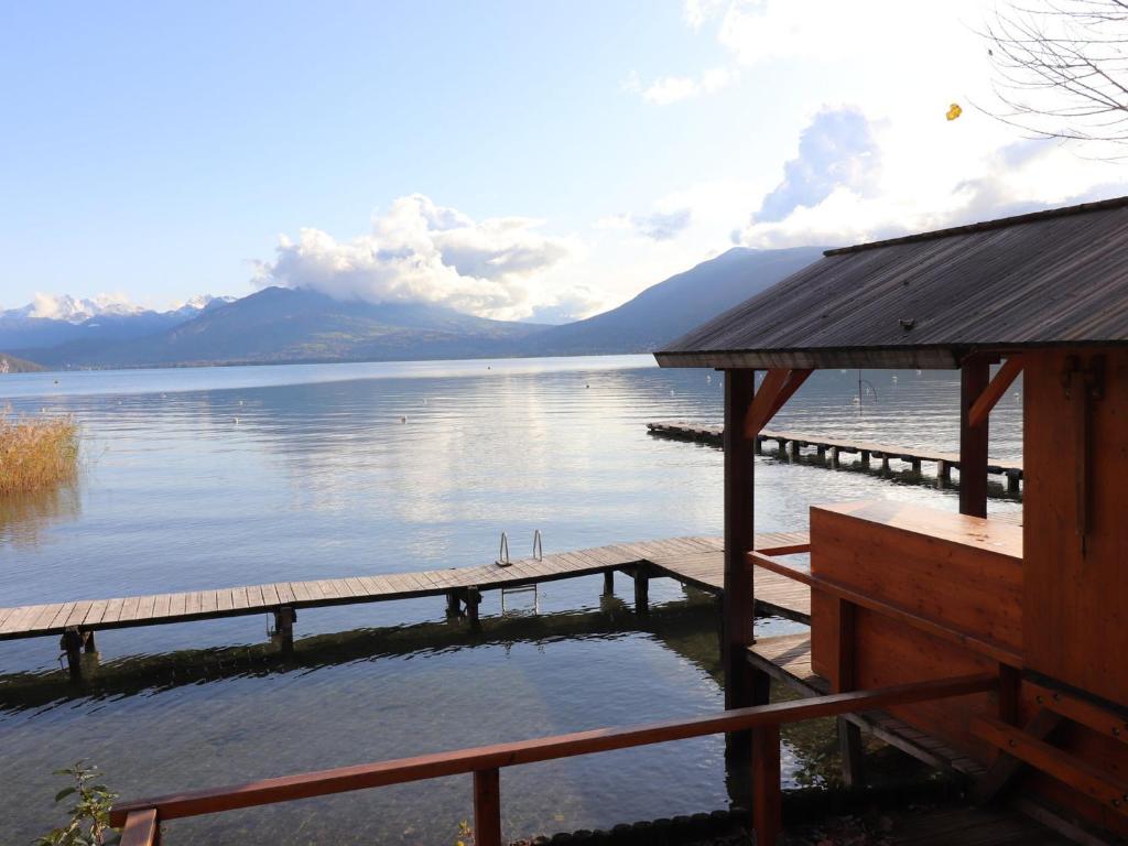 Superbe T2 avec terrasse de 60m² et parking privé à Annecy - FR-1-432-74 - 4