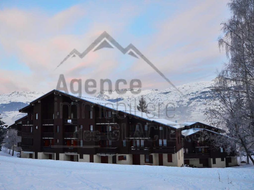 Charmant appartement rénové 2/3 pièces pour 5 pers, proche pistes et commerces, parking gratuit - FR-1-329-29 - 3