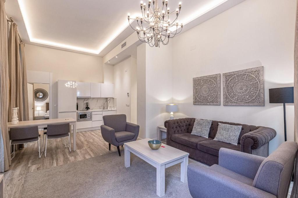 Fresh Velazquez Apartments - 3